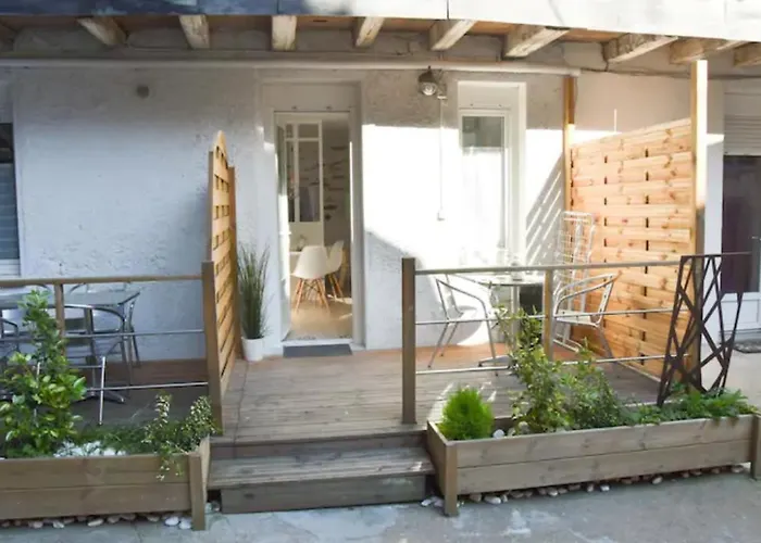 Urbain Ancienne Ecurie Au Centre Et Parking Apartmán Nantes