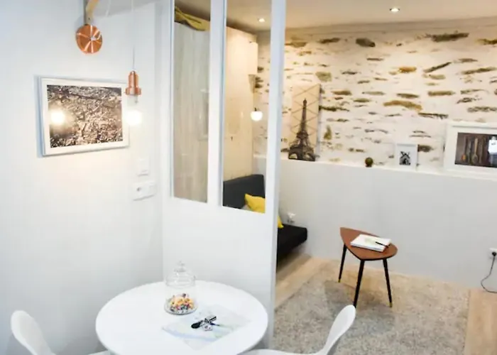 Urbain Ancienne Ecurie Au Centre Et Parking 公寓 *